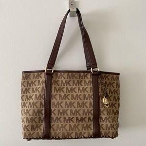 Michael Kors Signature Tote